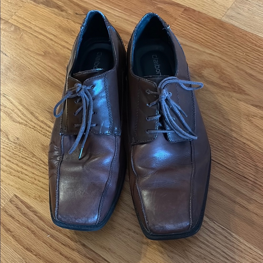 Claiborne Men's Brown Leather Shoes Size 9.5
